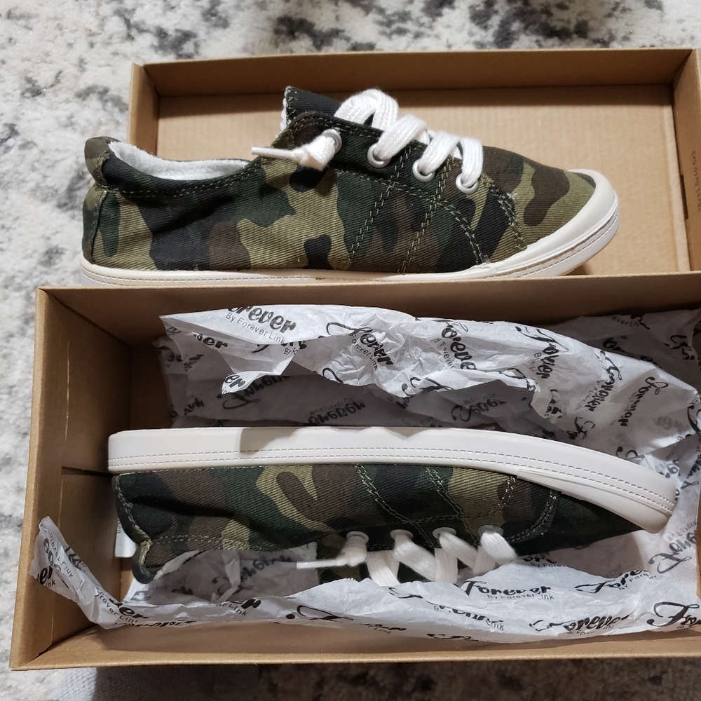 (New) Women's Sneakers